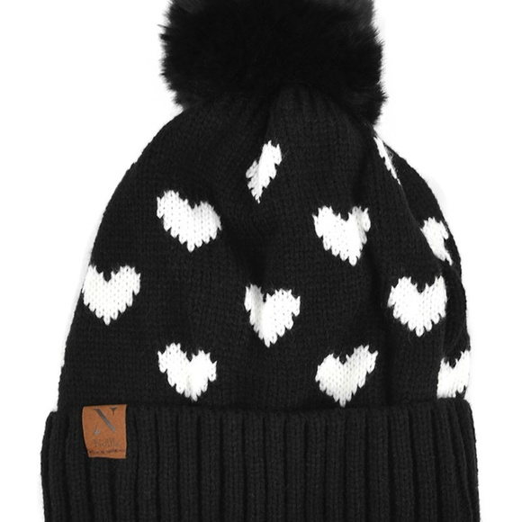 SET OF WOMAN'S KNIT HEARTS AND POM POM HAT BEANIES - Picture 5 of 8